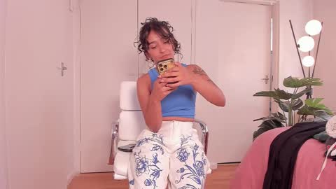 Snapshot of _sandy_s_ chatting on 19, 2, 2025 Sandyy online show from 19, 2, 2025