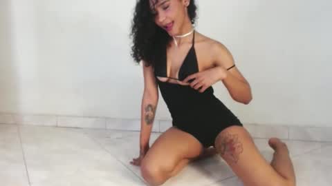 Snapshot of _sarahtomatto_ chatting on 5, 3, 2025 _sarahtomatto_ online show from 5, 3, 2025