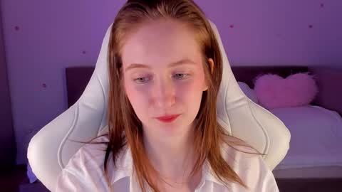 Snapshot of _secretelly_ chatting on 18, 11, 2025 _secretelly_ online show from 18, 11, 2025