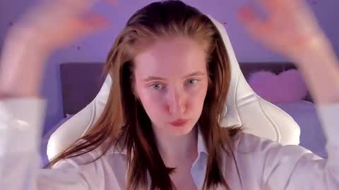 Snapshot of _secretelly_ chatting on 21, 11, 2025 _secretelly_ online show from 21, 11, 2025