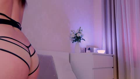 Snapshot of _seductive_ chatting on 8, 2, 2025 Alya online show from 8, 2, 2025