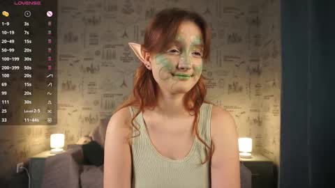 Snapshot of _sensual_vi_ chatting on 31, 10, 2025 Amelie online show from 31, 10, 2025