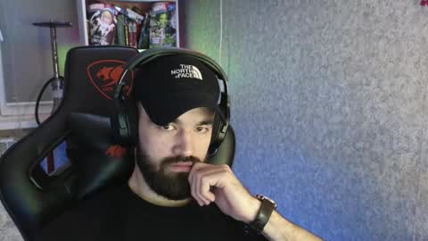 Ask me online show from 3, 12, 2025