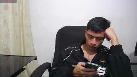 Juan Pablo-independent model online show from 19, 1, 2025