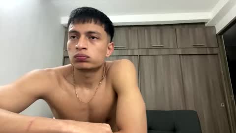 Juan Pablo-independent model online show from 27, 9, 2025