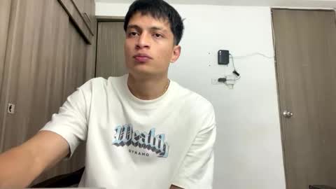 Juan Pablo-independent model online show from 7, 5, 2026