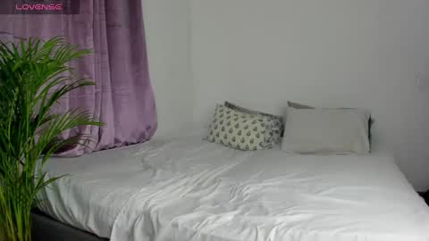 Snapshot of _sexy_star_ chatting on 8, 3, 2025 E T H A N S T A R online show from 8, 3, 2025
