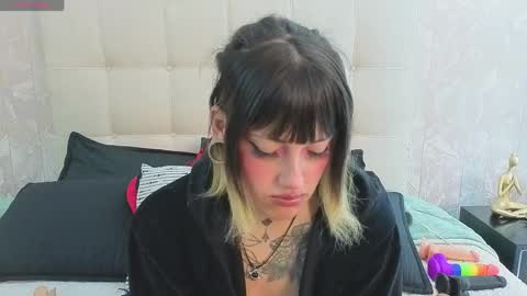 _sharlotte777 online show from 29, 4, 2026