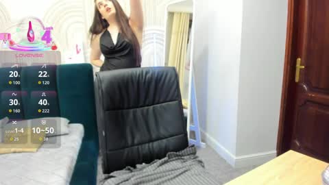 Snapshot of _shy_jenny_ chatting on 8, 4, 2026 Shy Jenny online show from 8, 4, 2026