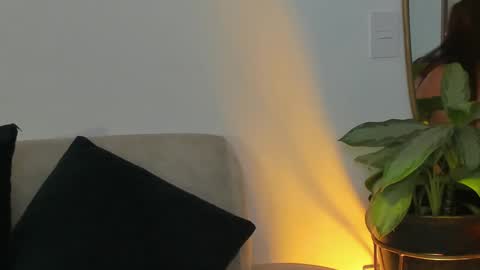 Snapshot of _silvia_vega_ chatting on 17, 9, 2025 _silvia_vega_ online show from 17, 9, 2025