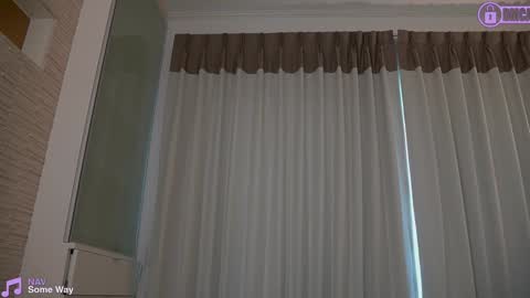 Snapshot of _sirine_ chatting on 6, 12, 2024 Marinette online show from 6, 12, 2024