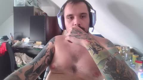 _smiley_bear27 online show from 16, 11, 2025