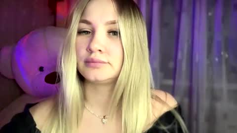 _sofiawood1_ online show from 26, 2, 2025