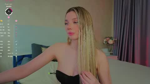 Snapshot of _sophielov chatting on 19, 7, 2026 Sophie online show from 19, 7, 2026