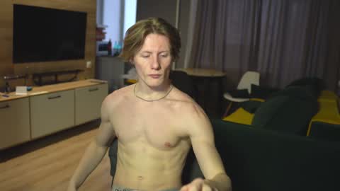 OLIVERpvt is open online show from 19, 1, 2025