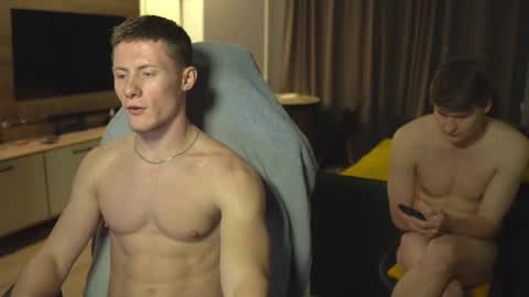 OLIVERpvt is open online show from 28, 10, 2025