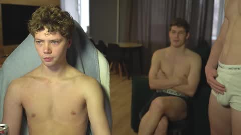 OLIVERpvt is open online show from 29, 10, 2025