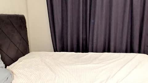 OLIVERpvt is open online show from 28, 4, 2026