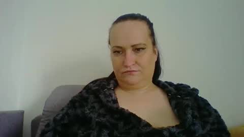 Snapshot of _squirty_pussyyy_ chatting on 31, 10, 2025 Melisa online show from 31, 10, 2025