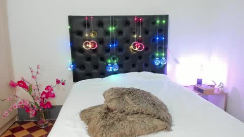 Sussi online show from 11, 12, 2024