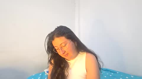 Snapshot of _sweet_melodyy chatting on 1, 6, 2026 _sweet_melodyy online show from 1, 6, 2026