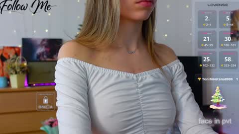 Snapshot of _sweetcams_ chatting on 5, 2, 2025 Dasha online show from 5, 2, 2025