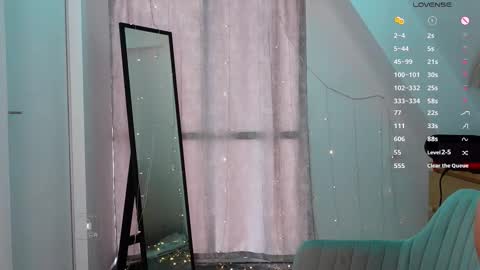 Snapshot of _sweetcams_ chatting on 3, 10, 2025 Dasha online show from 3, 10, 2025