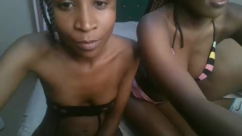 _sweetebony_r online show from 4, 2, 2026