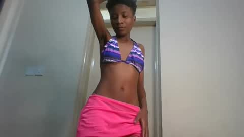 _sweetebony_r online show from 10, 6, 2026