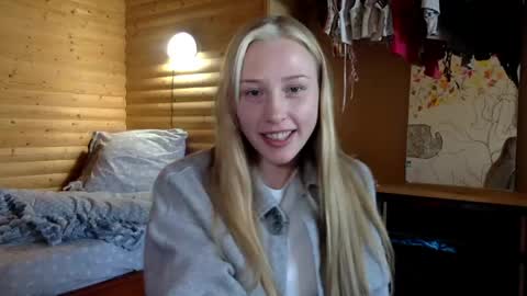 Snapshot of _sweetsky_ chatting on 13, 3, 2026 _sweetsky_ online show from 13, 3, 2026