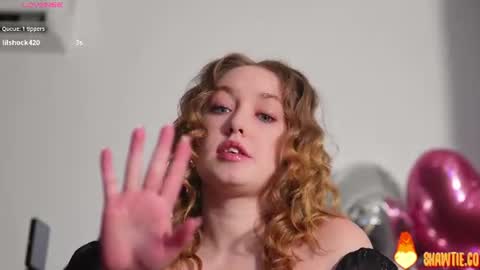 Snapshot of _taylor_swift chatting on 8, 8, 2026 Taylor online show from 8, 8, 2026