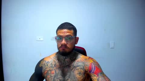 ThadeoWolf online show from 28, 2, 2025