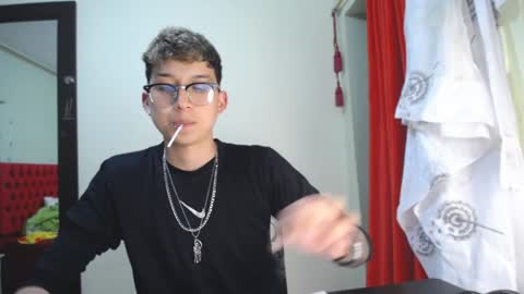 Thomas online show from 18, 12, 2024