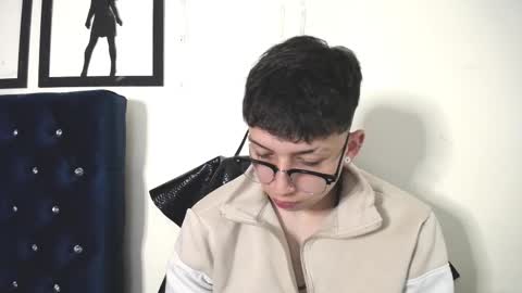 Thomas online show from 17, 9, 2025