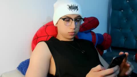 Snapshot of _thomas_hot_ chatting on 3, 3, 2026 Thomas online show from 3, 3, 2026