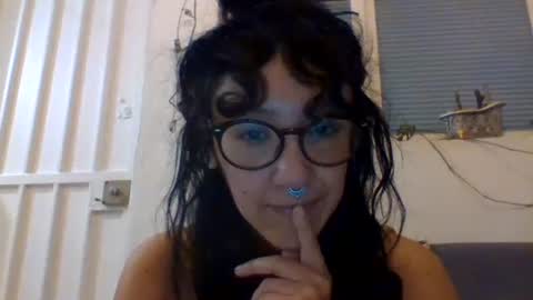 _tutti_frutti_ online show from 3, 1, 2025