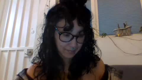_tutti_frutti_ online show from 3, 1, 2025