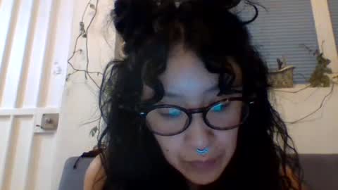 _tutti_frutti_ online show from 4, 1, 2025