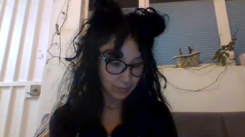 _tutti_frutti_ online show from 6, 1, 2025