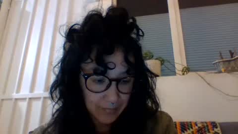 _tutti_frutti_ online show from 12, 1, 2025