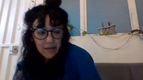 _tutti_frutti_ online show from 13, 1, 2025