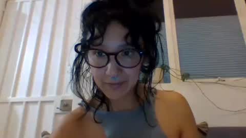 _tutti_frutti_ online show from 5, 3, 2025