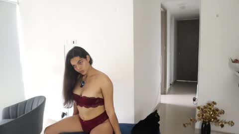 Anastasia Vahos online show from 25, 2, 2025