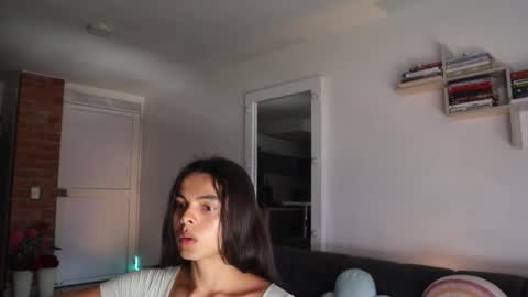 Anastasia Vahos online show from 19, 3, 2026