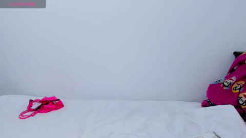 Snapshot of _valy_meghan_ chatting on 6, 12, 2024 _valy_meghan_ online show from 6, 12, 2024