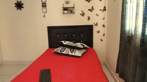 Snapshot of _victoriia_971 chatting on 6, 3, 2025 _victoriia_971 online show from 6, 3, 2025