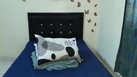 Snapshot of _victoriia_971 chatting on 30, 10, 2025 _victoriia_971 online show from 30, 10, 2025