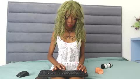 Snapshot of _violet_moon1 chatting on 22, 2, 2025 _violet_moon1 online show from 22, 2, 2025