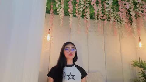 Snapshot of _viollettenoir_ chatting on 26, 3, 2026 online show from 26, 3, 2026