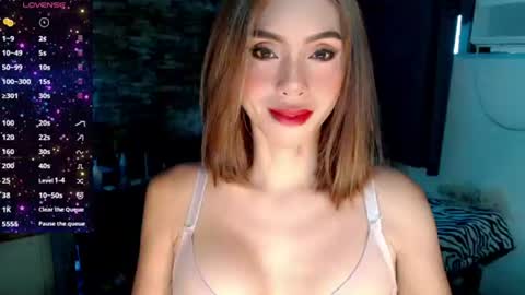 Snapshot of _vivalastransvegas_ chatting on 4, 7, 2026 Althea online show from 4, 7, 2026